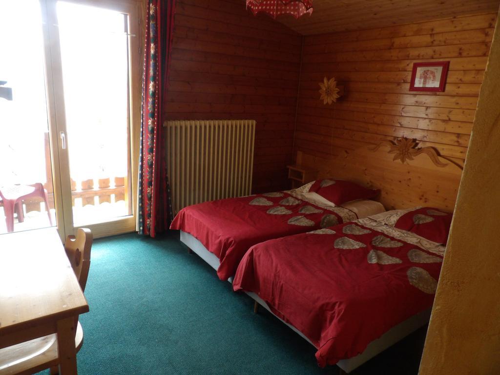 Hotel Les Skieurs Bellevaux Exteriér fotografie