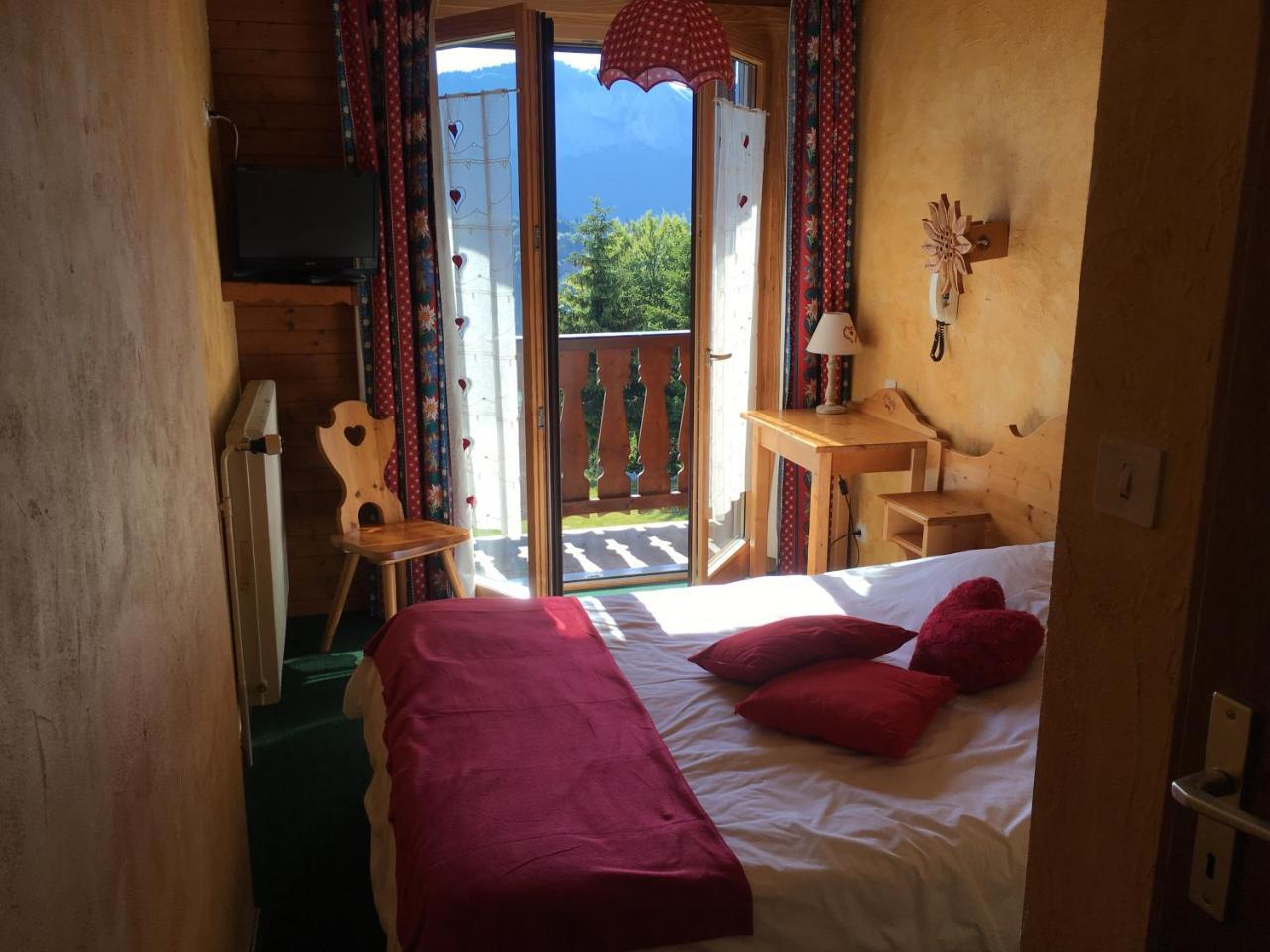 Hotel Les Skieurs Bellevaux Exteriér fotografie